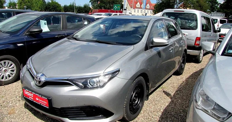 toyota auris Toyota Auris cena 45699 przebieg: 232557, rok produkcji 2016 z Połczyn-Zdrój